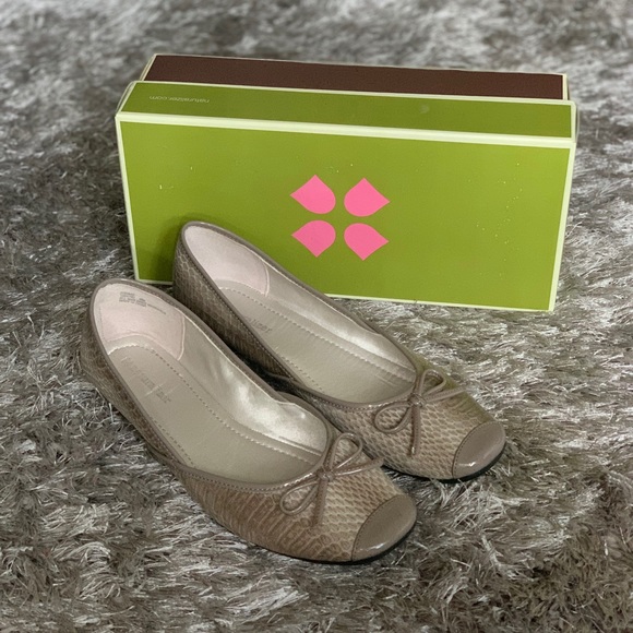 Naturalizer Zeema 2 Flat Dress Shoe 8.5 - Picture 1 of 6
